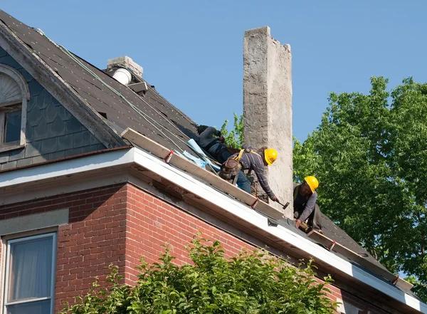 The Benefits of Hiring a Local Roof Installation Contractor