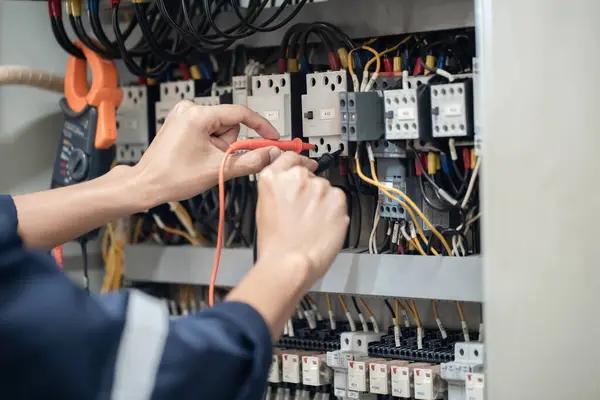 Comprehensive Electrician Service Lansdowne for All Projects